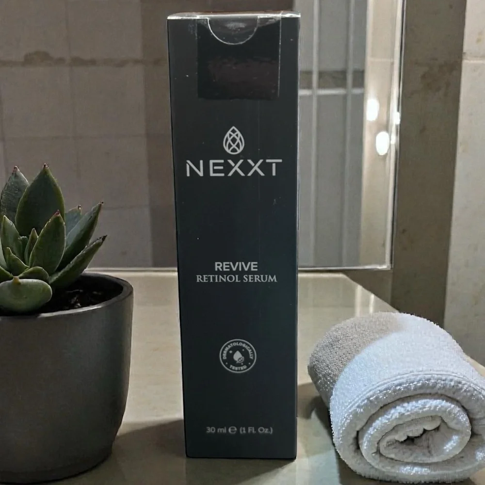 NEXXT Revive Retinol Serum NIB 30 ml
